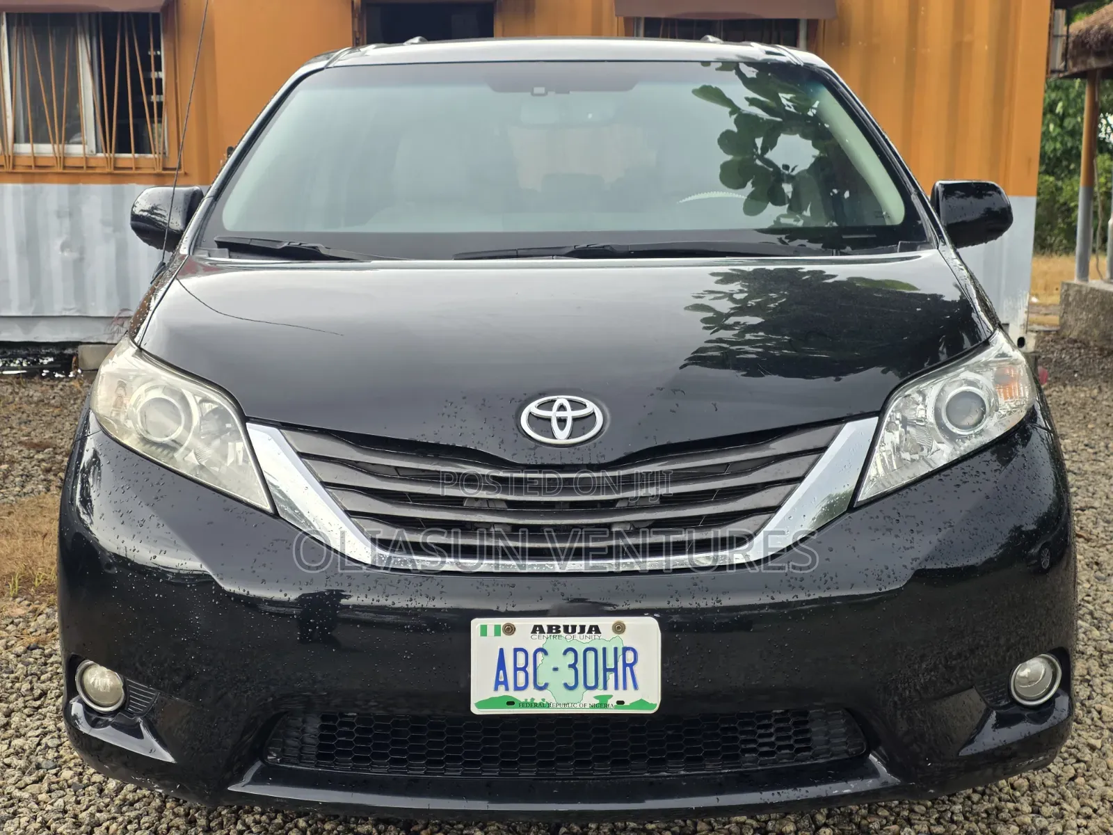 Toyota Sienna 2012 Black