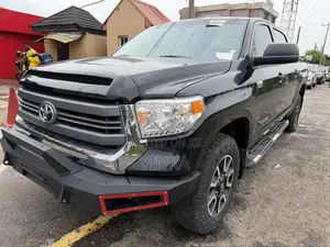 Toyota Tundra Limited 4dr CrewMax SB (5.7L 8cyl 6A) 2014 Black