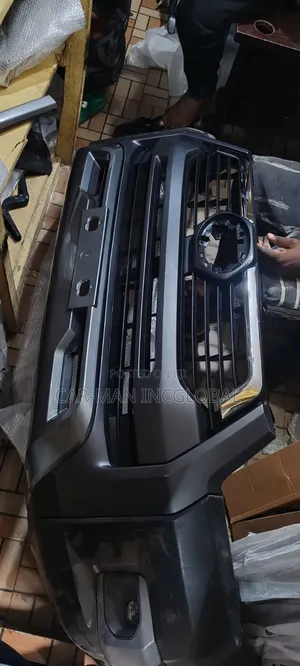 Complete Front Bumper Highlander 2018