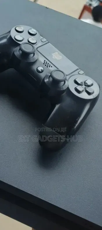 Ps4 Slim Hacked /Jail Broken With 6 Games Installed