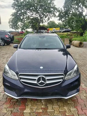 Mercedes-Benz E350 Base 4Matic Sedan AWD (3.5L 6cyl 7A) 2014 Blue