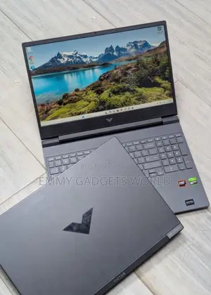 Laptop HP Victus 15 16GB AMD Ryzen 5 SSD 1T