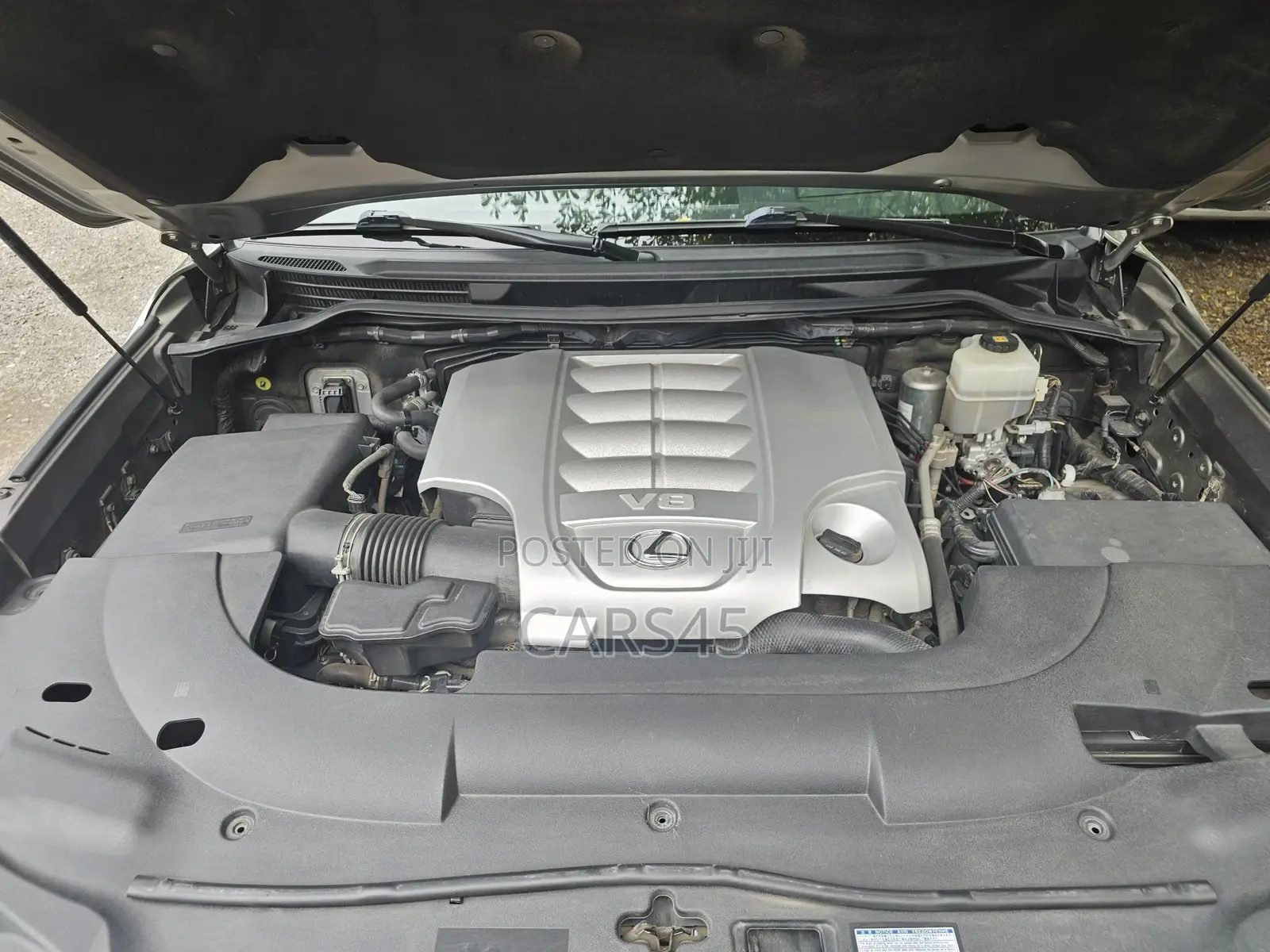 Lexus LX 2020 Silver