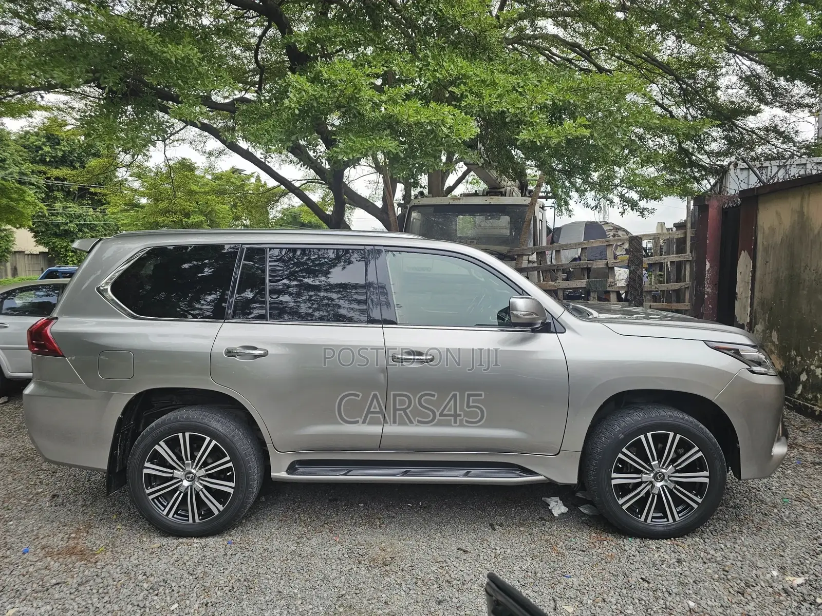 Lexus LX 2020 Silver