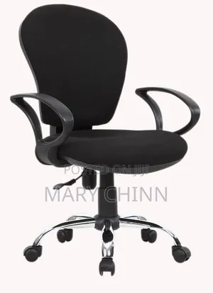 Very Neatly Used Table and Chairs Set