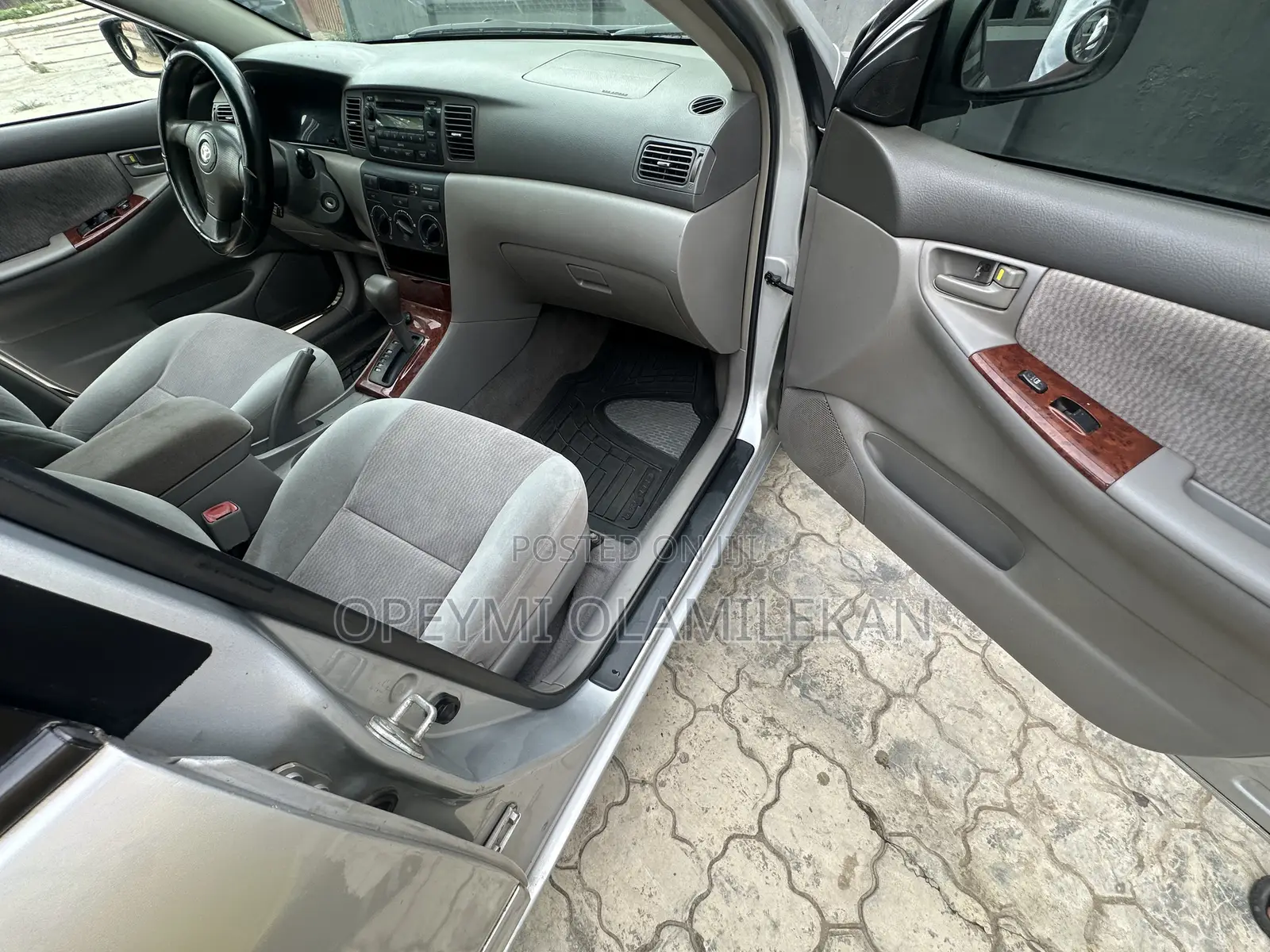 Toyota Corolla LE 2007 Silver
