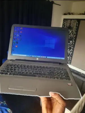 Laptop HP Pavilion 15 12GB AMD Ryzen 5 HDD 1T
