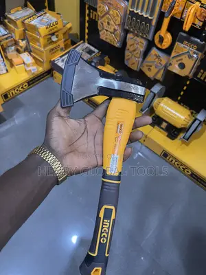 600g Ingco Heavy Duty Industrial Axe