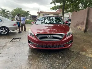 Hyundai Sonata Base Sedan FWD (2.4L 4cyl 6A) 2016 Red