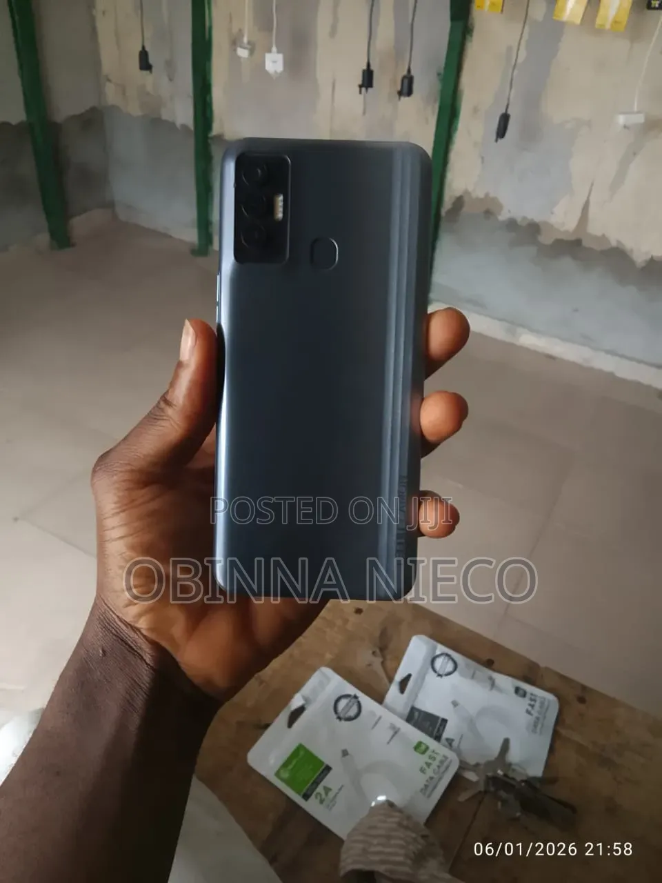 Tecno Camon 18i 128 GB Blue