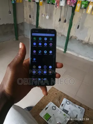 Tecno Camon 18i 128 GB Blue