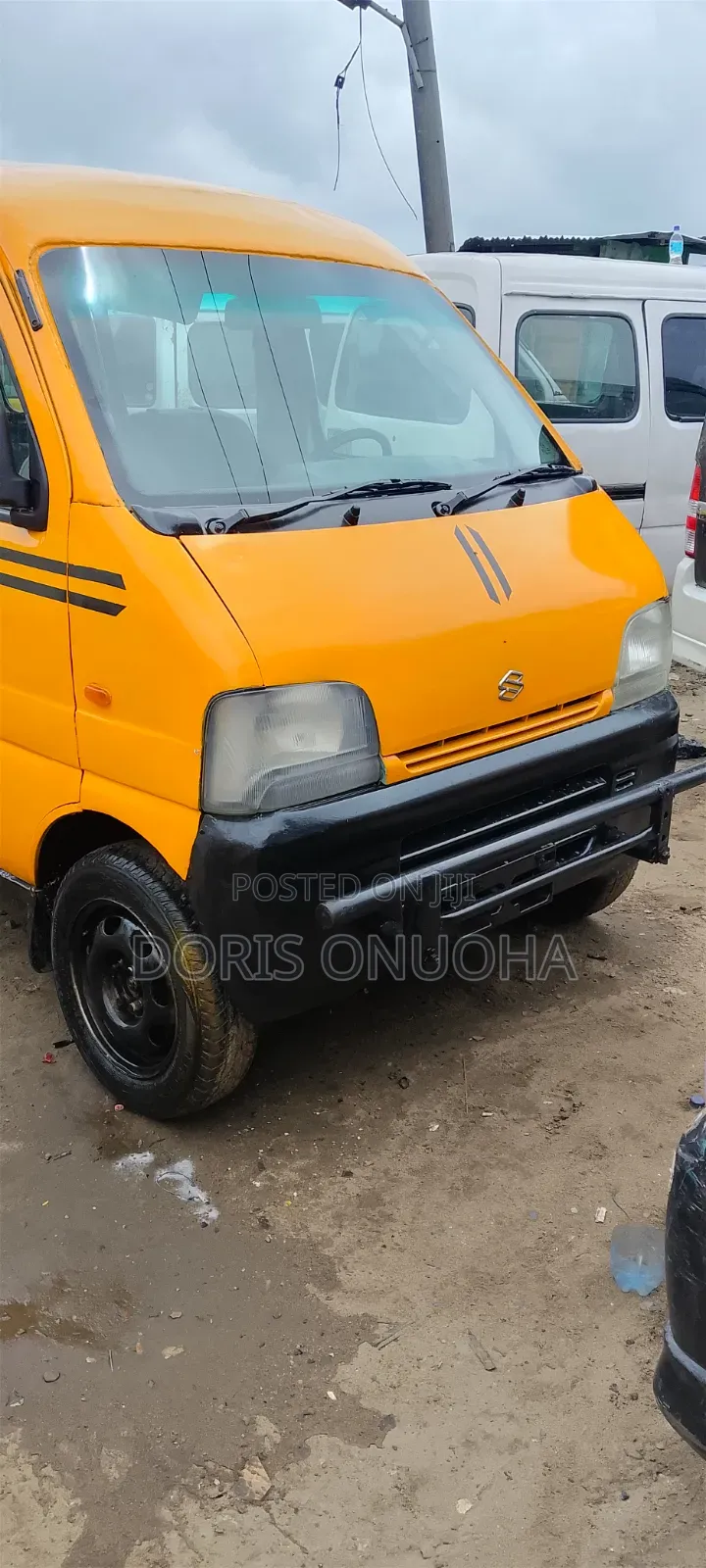 Suzuki Every 2023 Yellow
