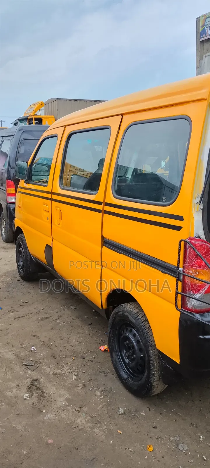 Suzuki Every 2023 Yellow