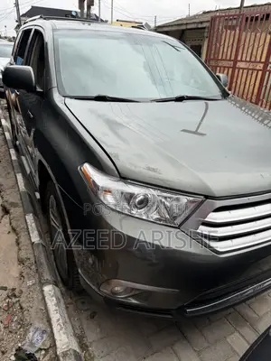 Toyota Highlander Limited 2012 Green
