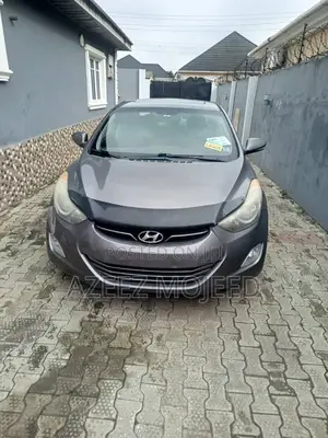 Hyundai Elantra Limited 2012 Gray