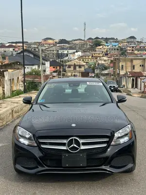 Mercedes-Benz C300 2017 Black