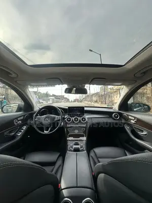 Mercedes-Benz C300 2017 Black