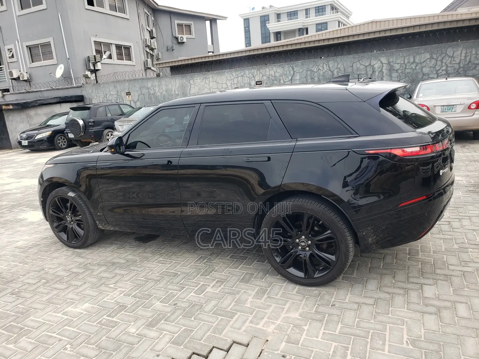 Land Rover Range Rover Velar 2021 Black