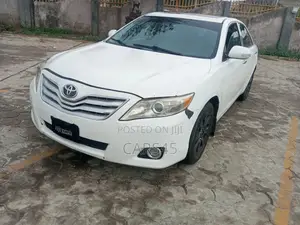 Toyota Camry 2009 White