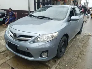 Toyota Corolla 2012 Blue