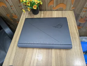 Laptop Asus ROG Strix G17 32GB Intel Core Ultra 9 SSD 2T