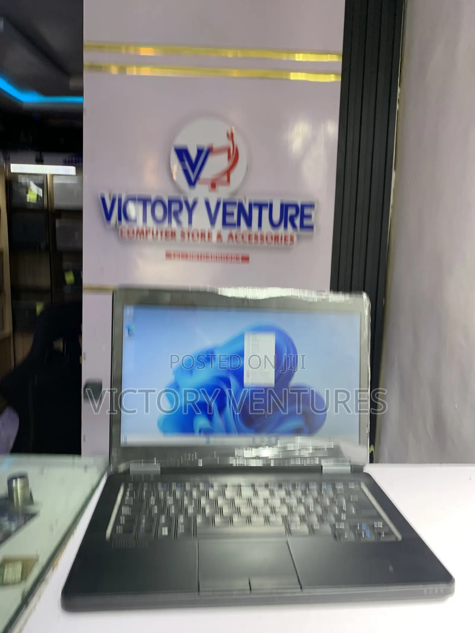 Laptop Dell Latitude 5440 4GB Intel Core i3 SSD 128GB