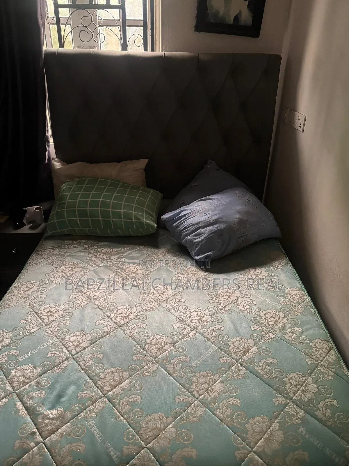 Bedframe + Bed