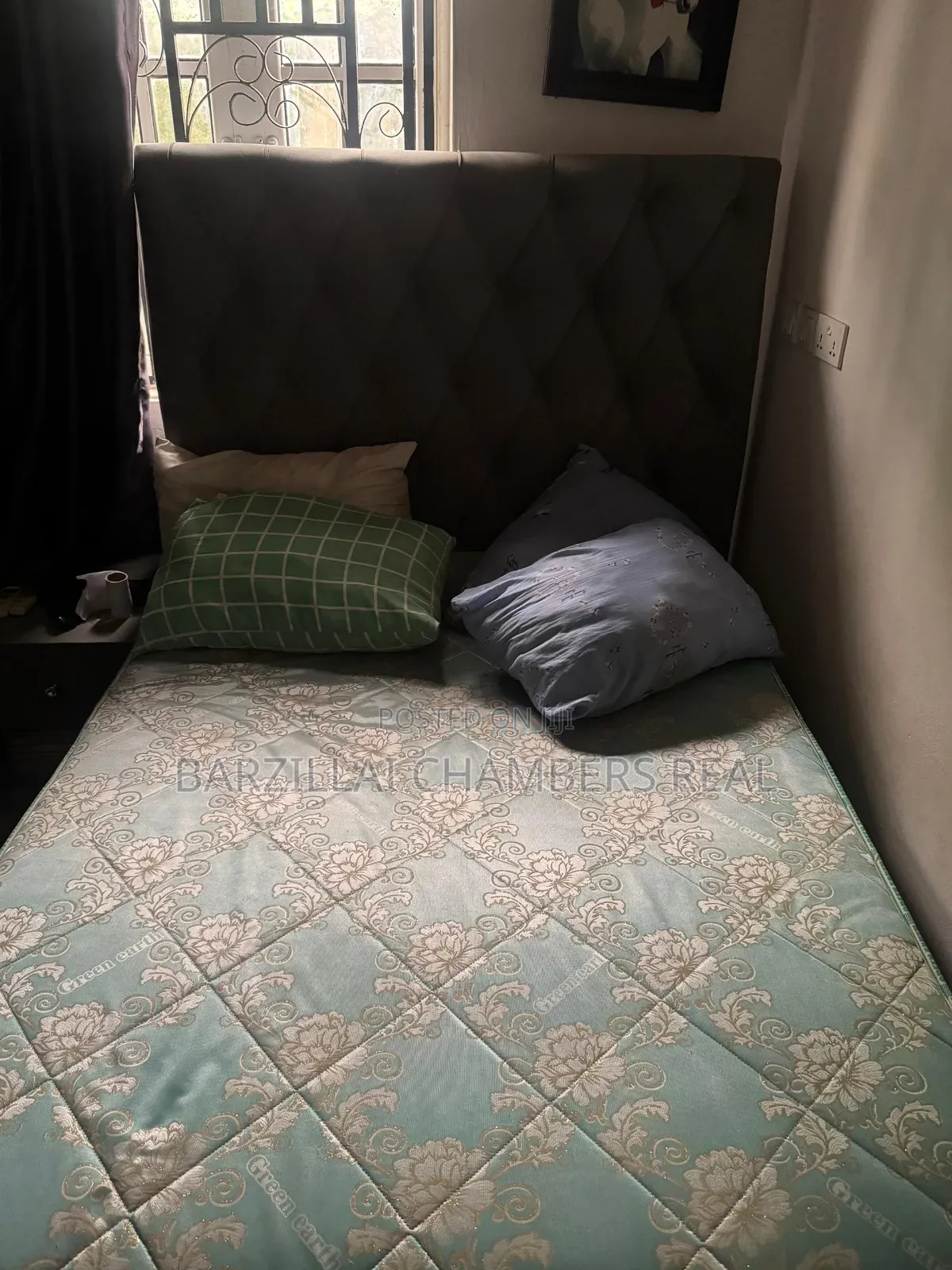 Bedframe + Bed