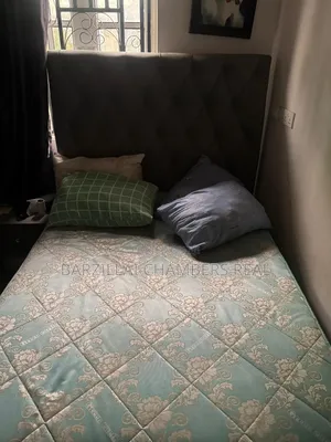 Bedframe + Bed