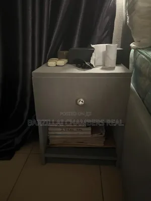 Bedframe + Bed