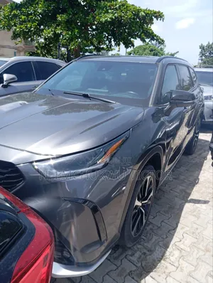 Toyota Highlander XSE 2021 Gray