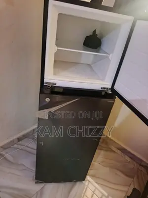 Midea Newest Modern Homes 208l Fast Cooling and Low Energy Consumption