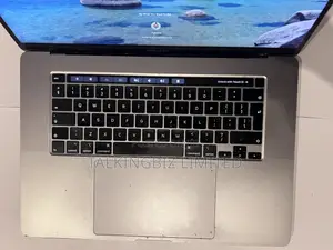 Laptop Apple MacBook Pro 2019 32GB Intel Core i9 SSD 512GB