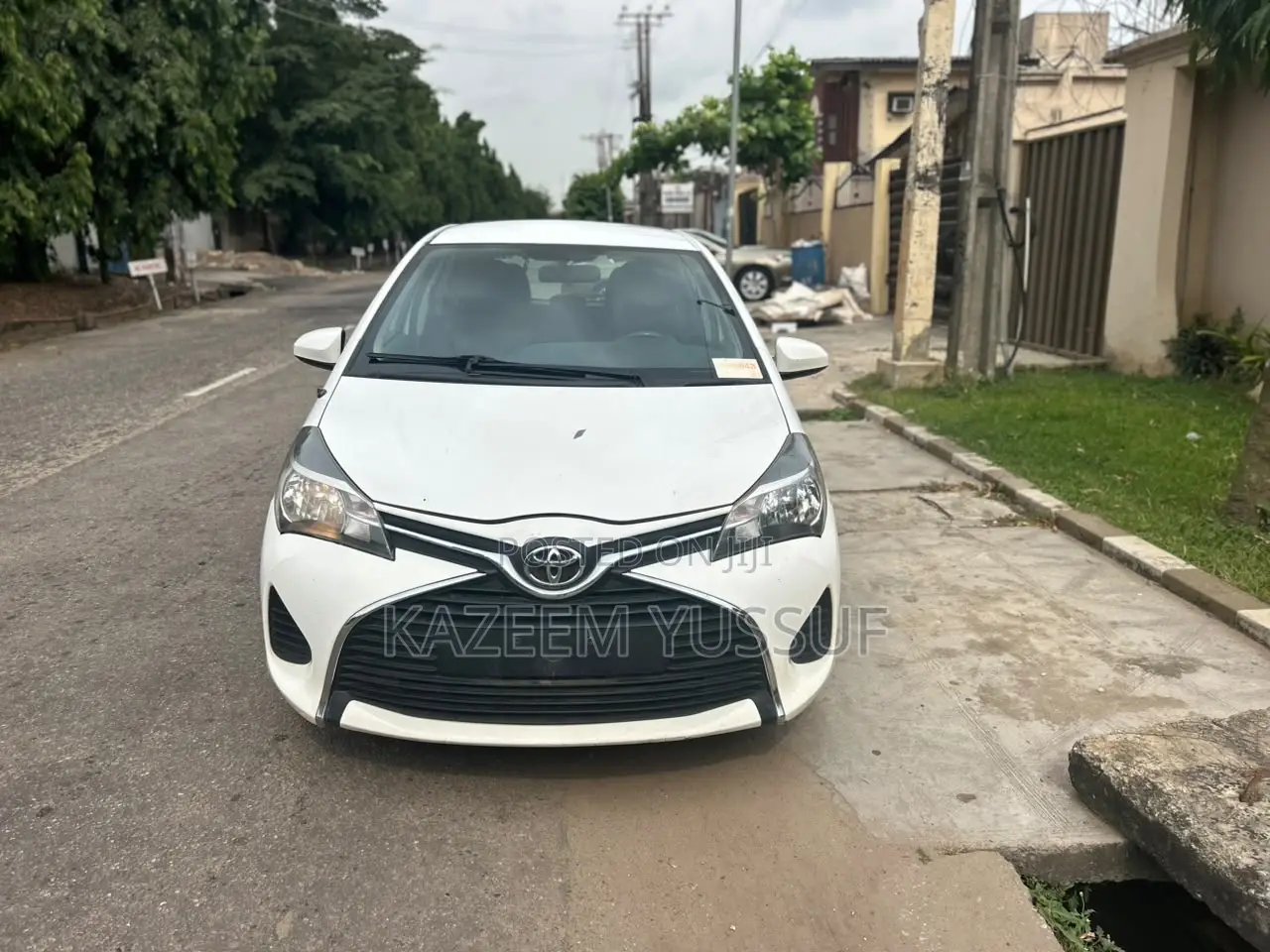 Toyota Yaris SE Hatchback 5dr 2015 White
