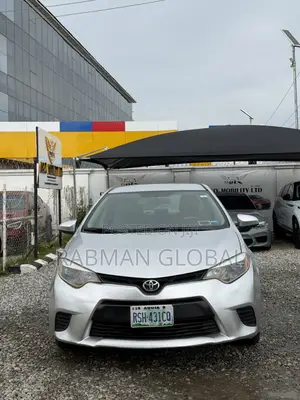 Toyota Corolla LE 4dr Sedan (1.8L 4cyl CVT) 2016 Silver