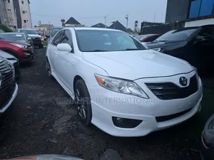 Toyota Camry 2.4 SE Automatic 2008 White