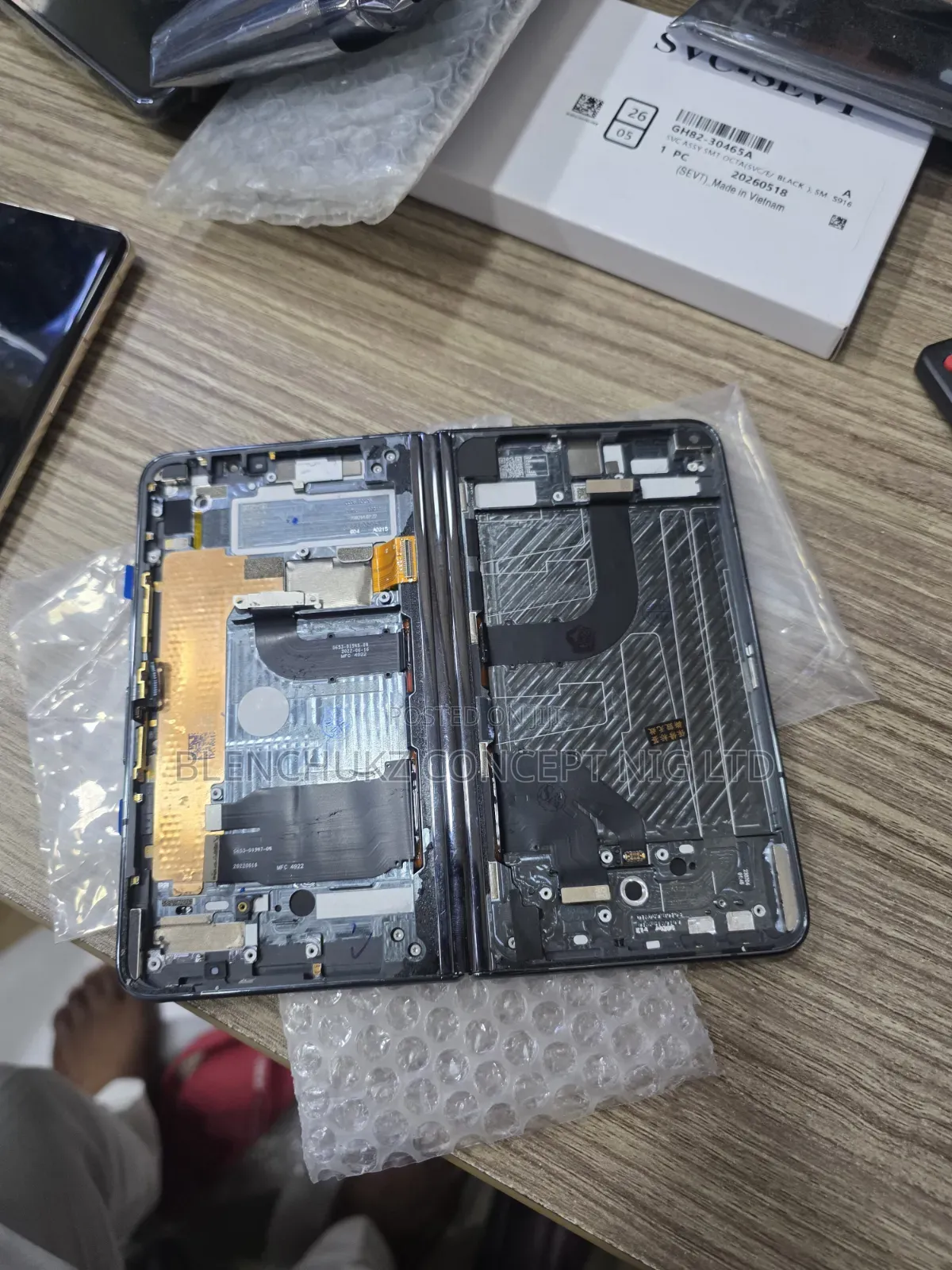 Google Pixel Fold Amoled Screen