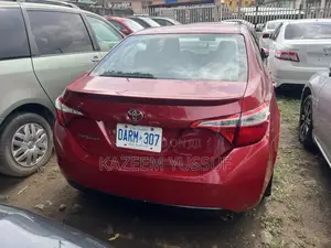 Toyota Corolla S Plus 4dr Sedan (1.8L 4cyl 6M) 2015 Red