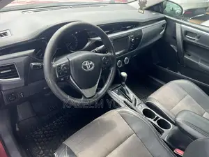 Toyota Corolla S Plus 4dr Sedan (1.8L 4cyl 6M) 2015 Red