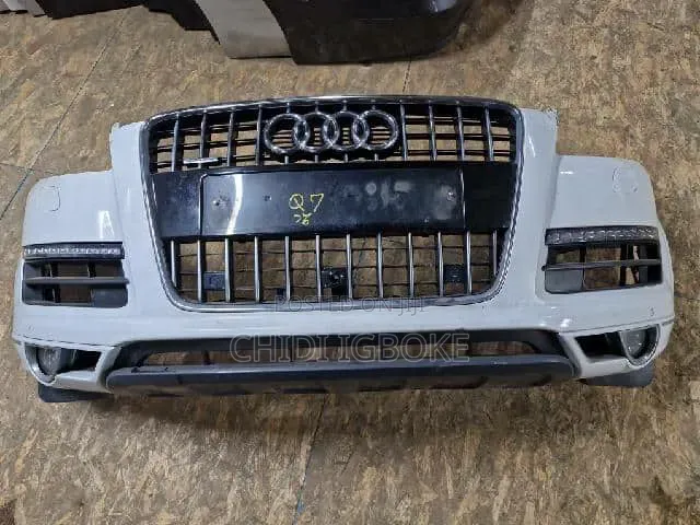 Complete Front Bumper Audi Q7