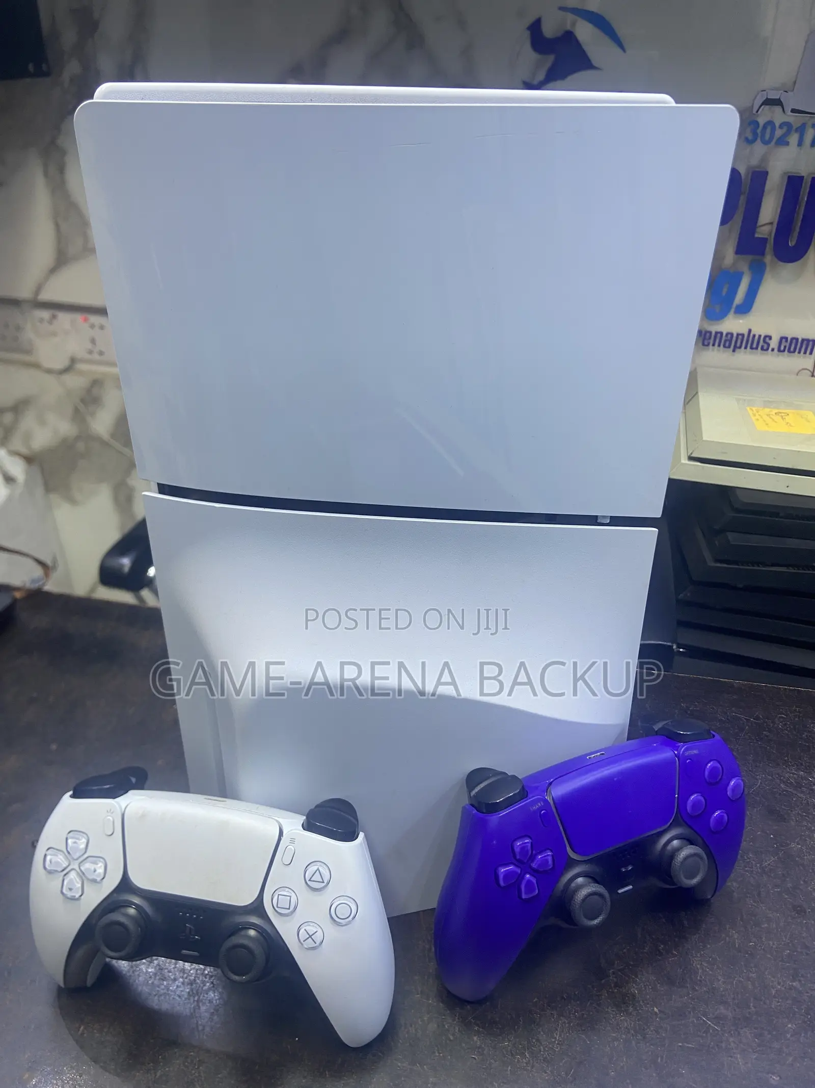 Ps5 Slim Used – With 2 Controllers and Installed Games