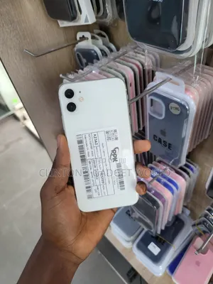Apple iPhone 11 64 GB White