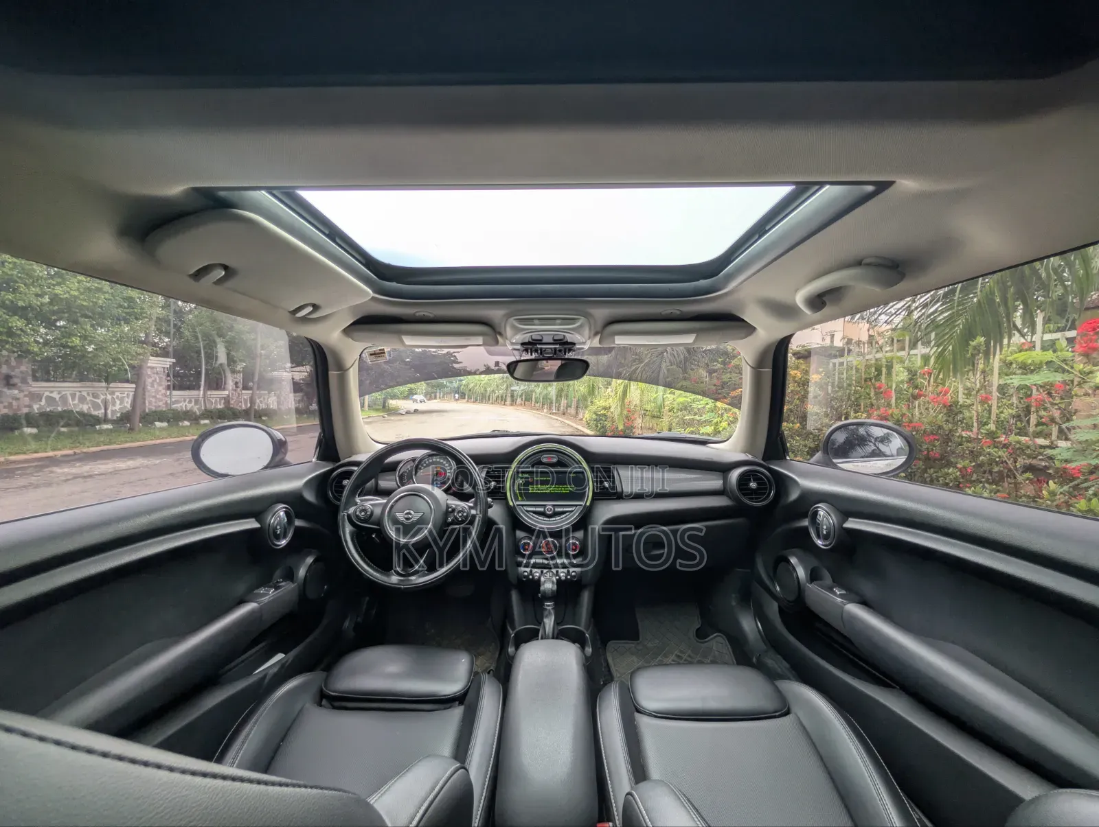 Mini Cooper 2017 White