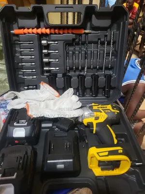 Dewalt 118v Xr Cordless Impact Drill Set