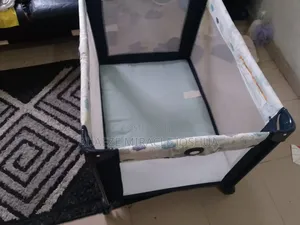Graco Foldable Baby Cot