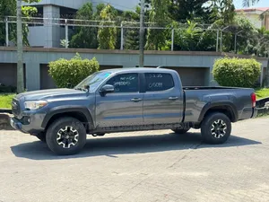 Toyota Tacoma 4dr Double Cab 2016 Gray
