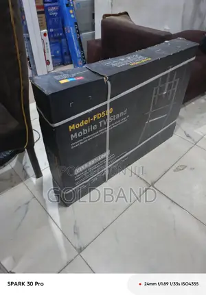 Professional Mobile Tv Stand Fd580