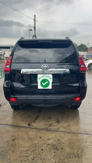 Toyota Land Cruiser Prado 2.7 i 2012 Black