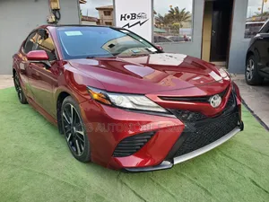 Toyota Camry XSE FWD (2.5L 4cyl 8AM) 2018 Red