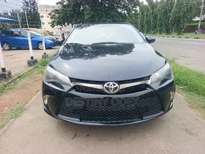 Toyota Camry SE 4dr Sedan (2.5L 4cyl 6A) 2016 Brown